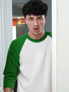 Ethan Seeks